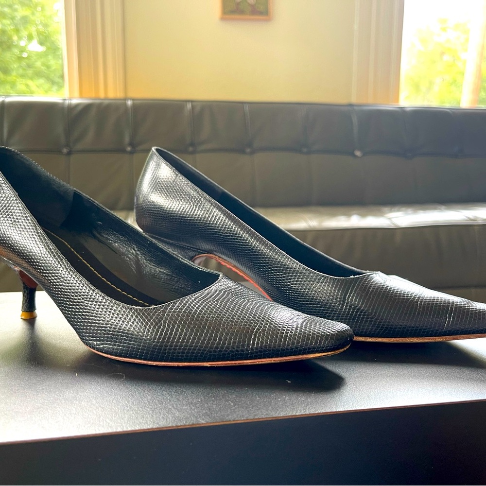 **vintage** valentino garavani kitten heels